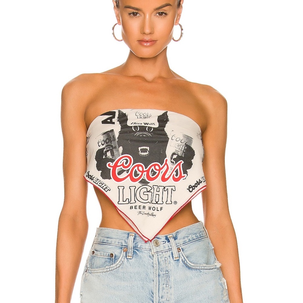Revolve top